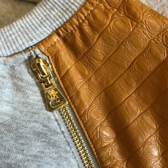 Jacket - Picture 3 of 3